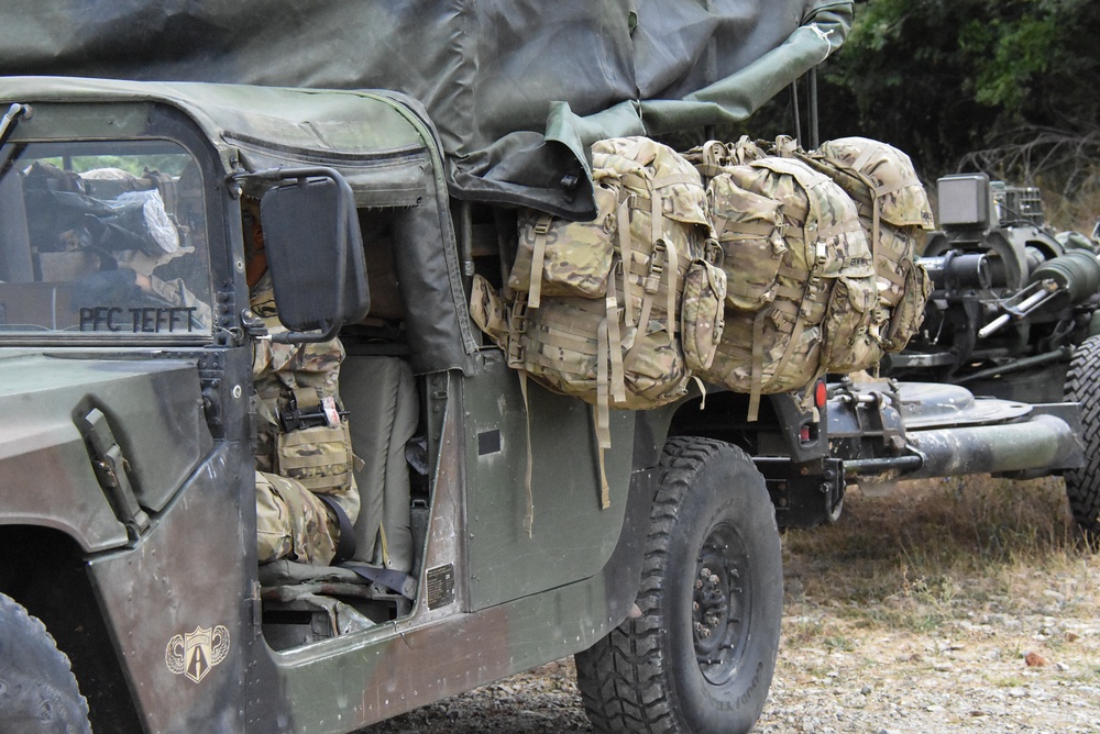 173rd Airborne Brigade moves Howitzers to Bezmer Airbase