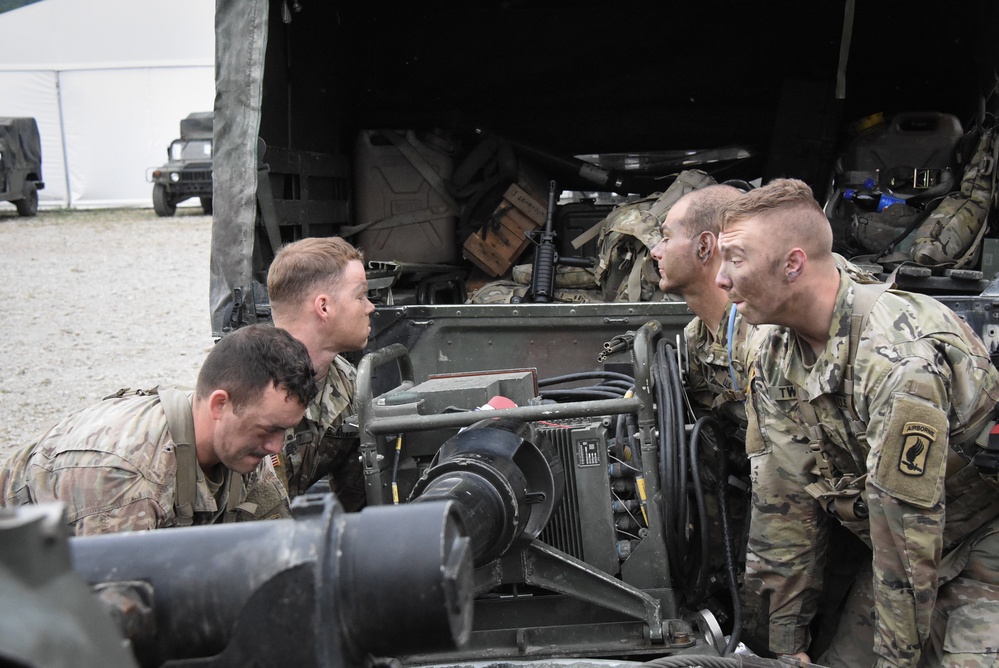 173rd Airborne Brigade moves Howitzers to Bezmer Airbase