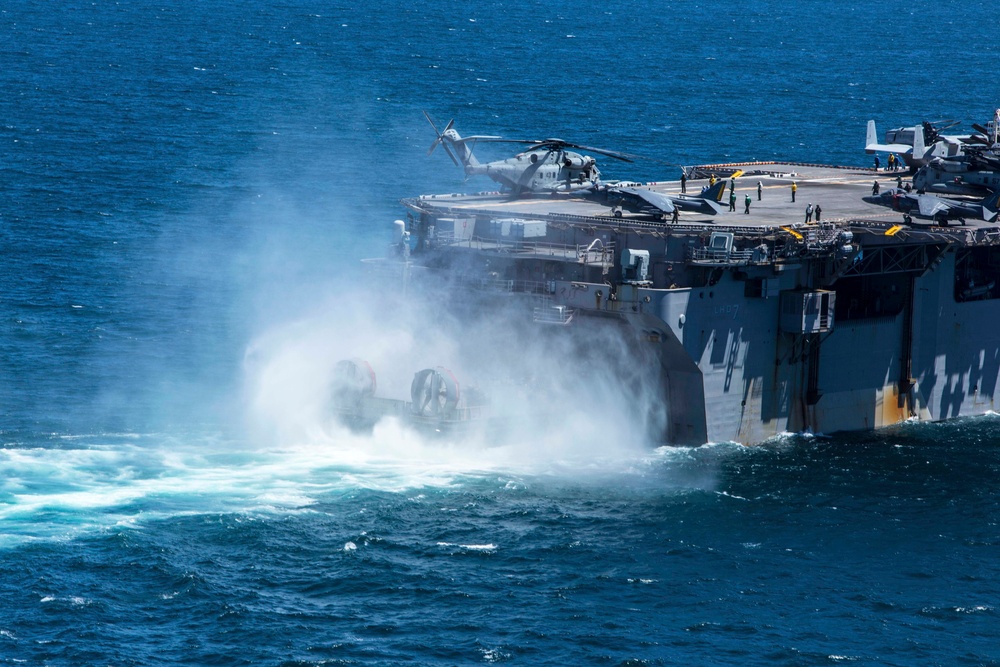 26th MEU trains aboard USS Iwo Jima