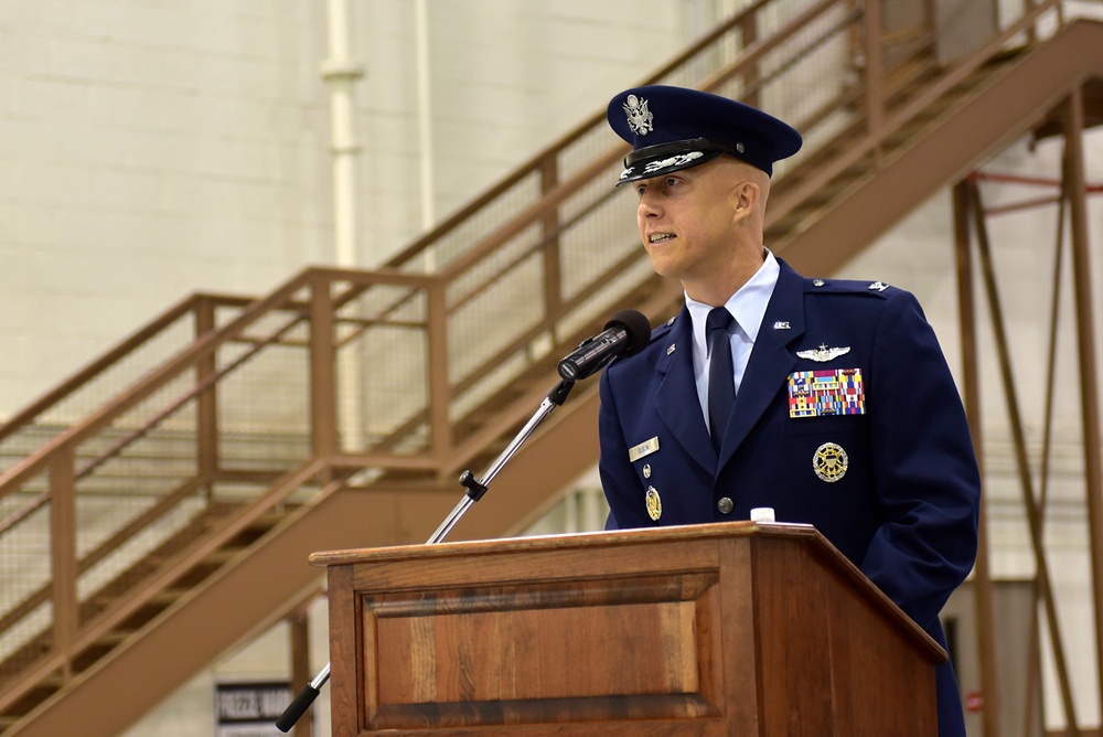 22nd ARW change of command