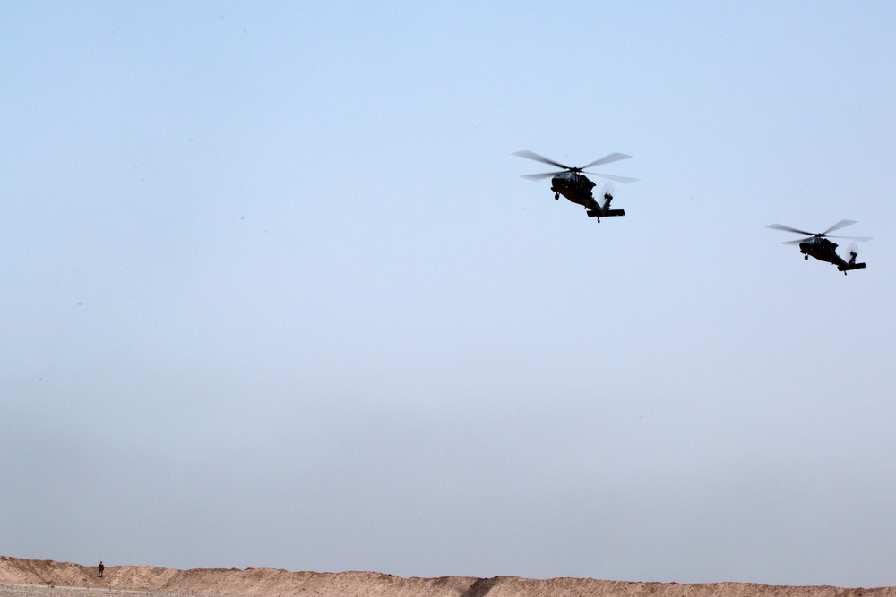 Lt. Gen. Townsend visits the Besmaya Range Complex