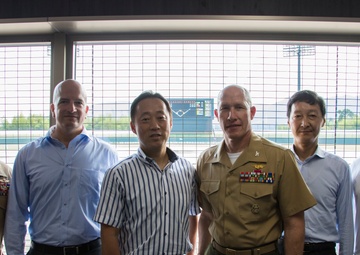 Japan lights up relations with U.S.