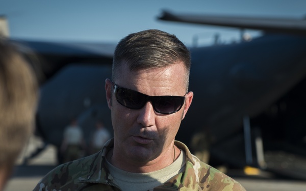 15th SOS conducts joint training with Army