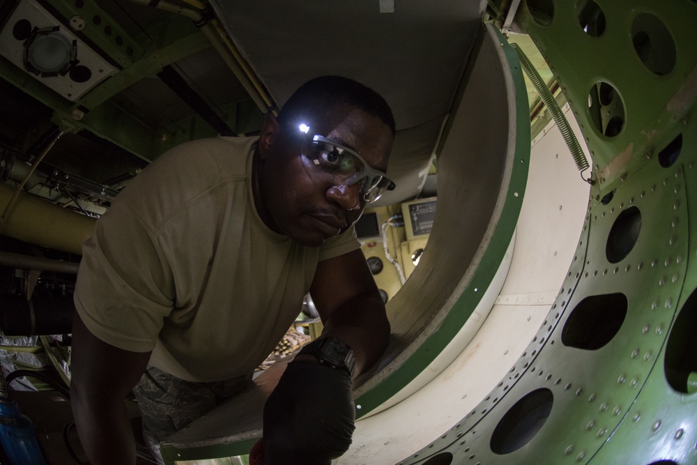 116th ACW Isochronal maintenance keeps E-8C Joint STARS flying safe