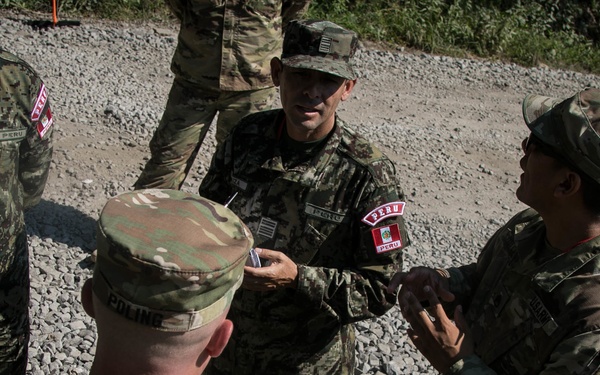 National Jamboree: Military Police trains Peruvian Counterparts