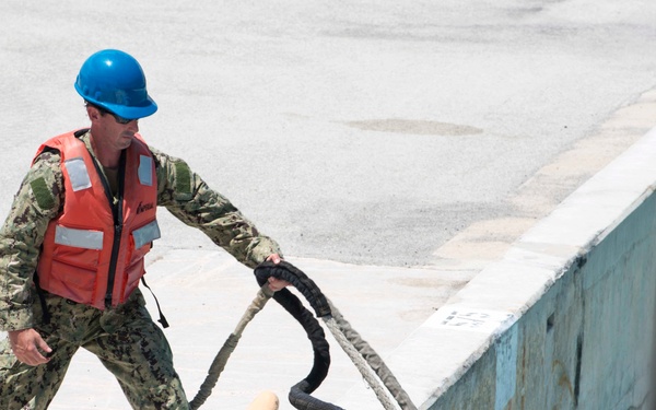 Sailors Cast off Lines as USNS Spearhead (T-EPF 1) departs NAS Key West For SPS 17