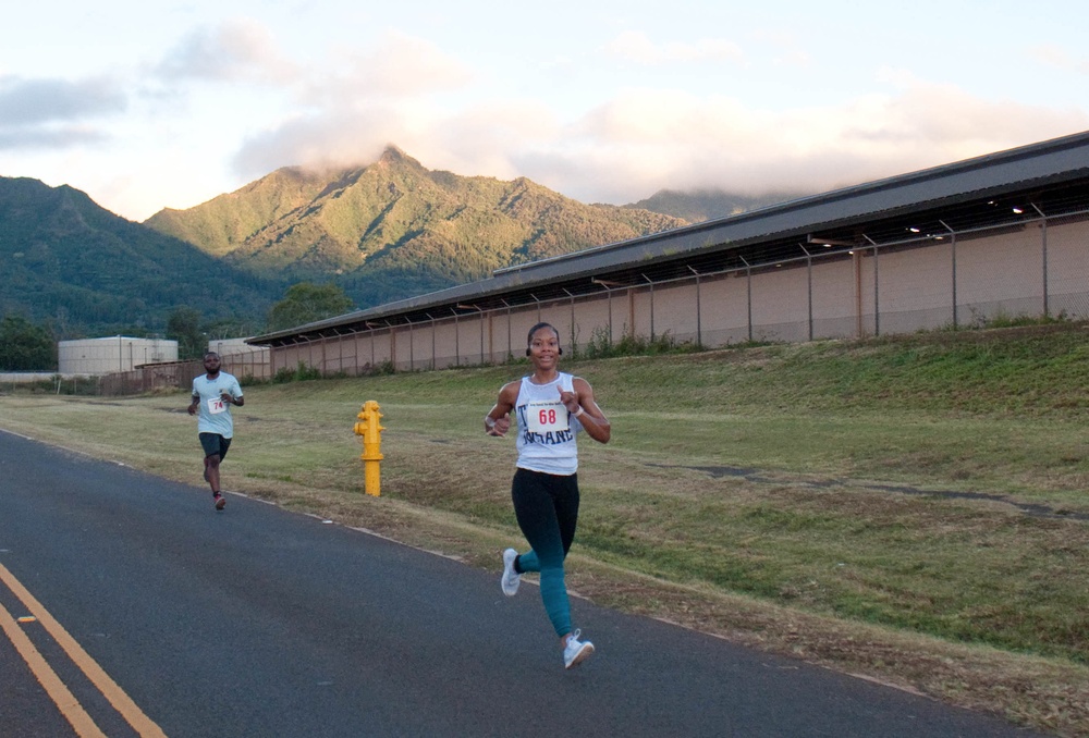 DVIDS Images TenMiler or bust Hawaii runners compete for place in national race [Image
