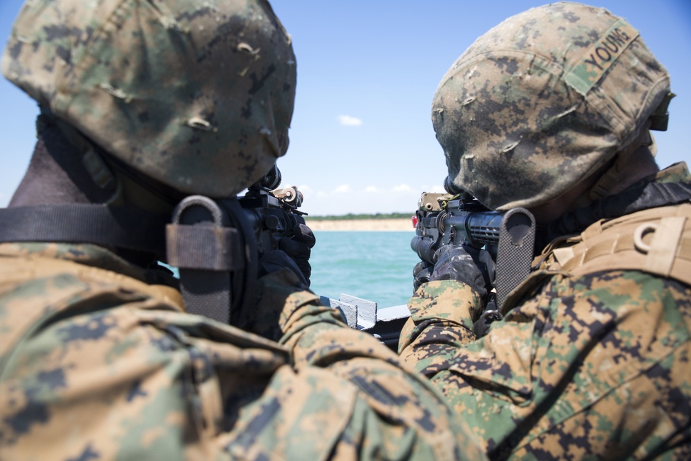 U.S. Marines, Ukrainian marines and Turkish marines conduct an amphibious beach assault during Sea Breeze 17