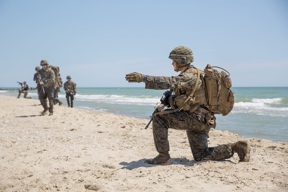 U.S. Marines, Ukrainian marines and Turkish marines conduct an amphibious beach assault during Sea Breeze 17