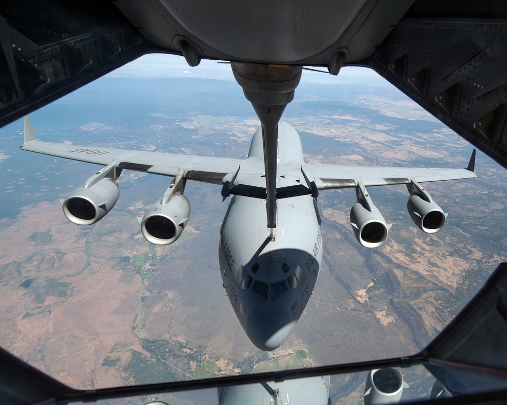 C-17 Globemaster III Air Refueling