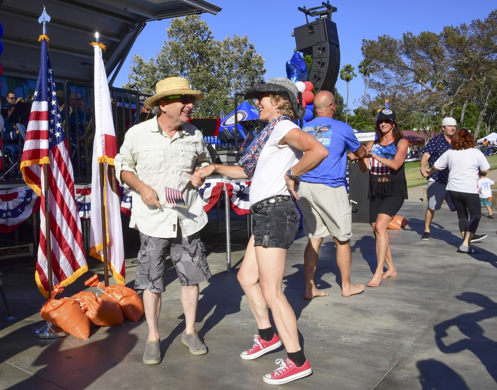562nd Air National Guard Band of the West Coast kicks off summer at Los Angeles Polliwog Park.