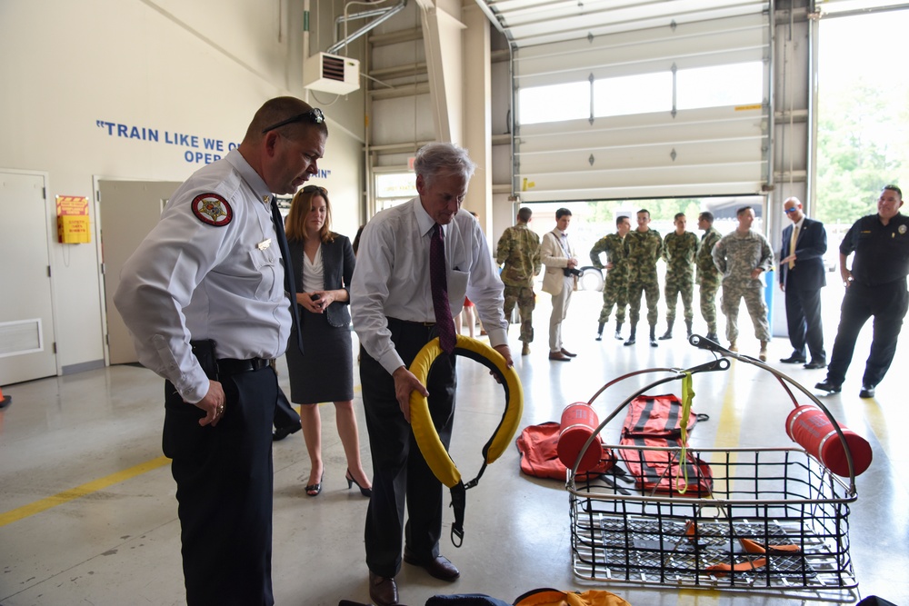 Gov. Henry McMaster visits with the SC-HART Team