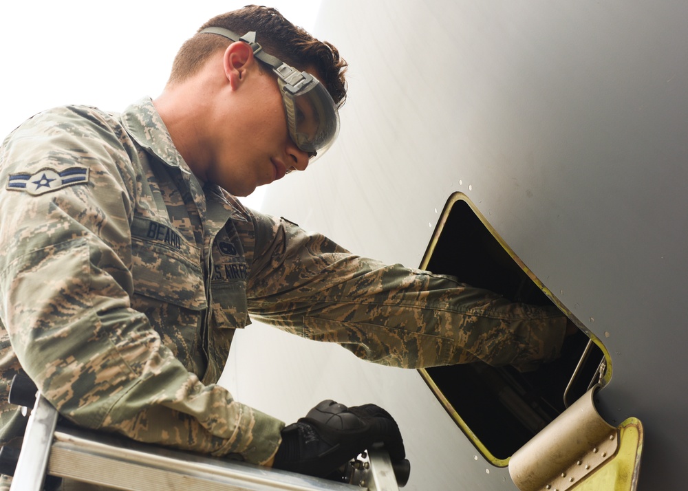 437th AW maintains rapid mobility