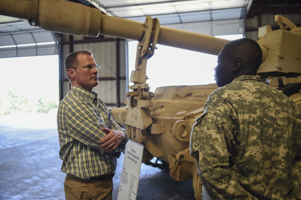 Lt Gov. Kevin Bryant visits McCrady Training Center