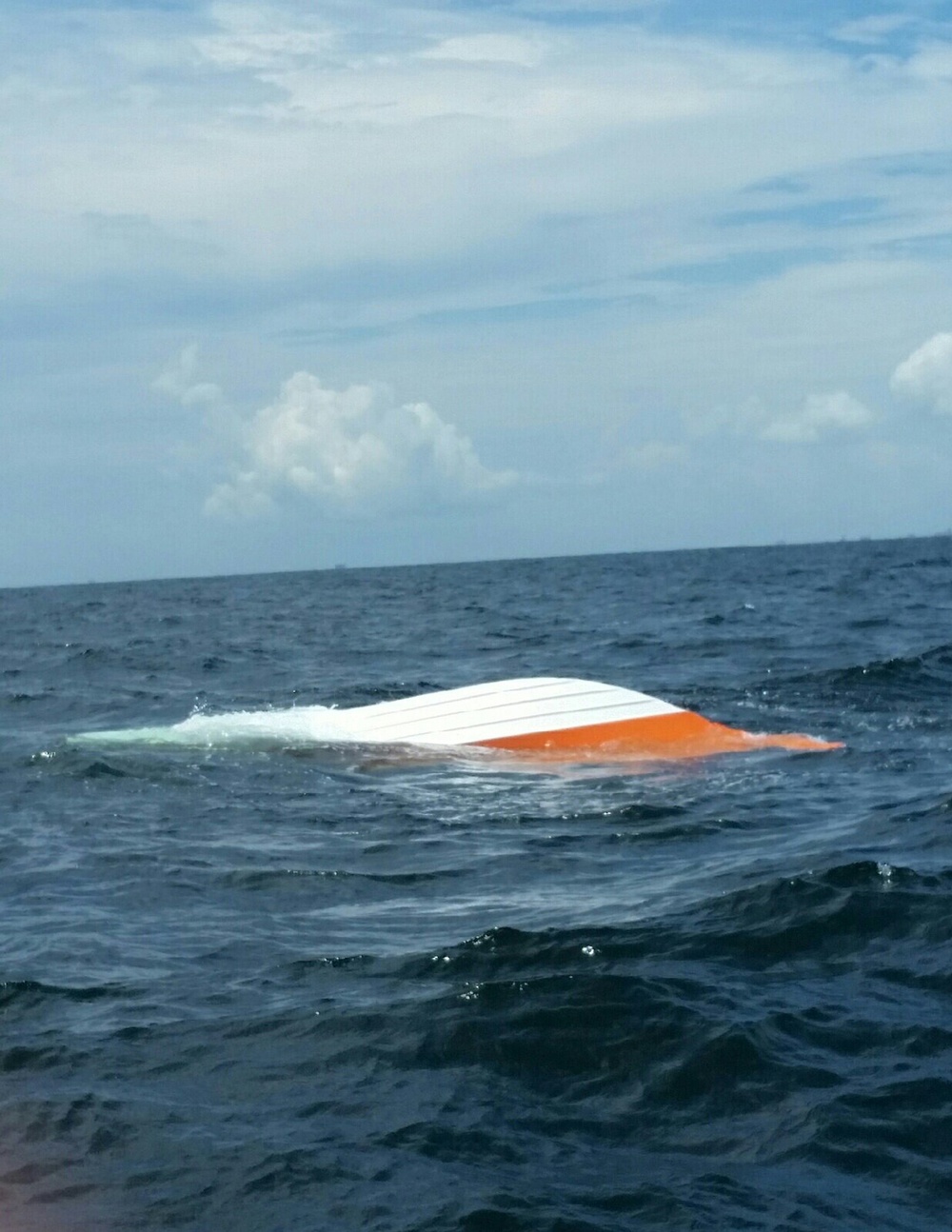 Good Samaritan rescues five people adrift off the coast of Galveston