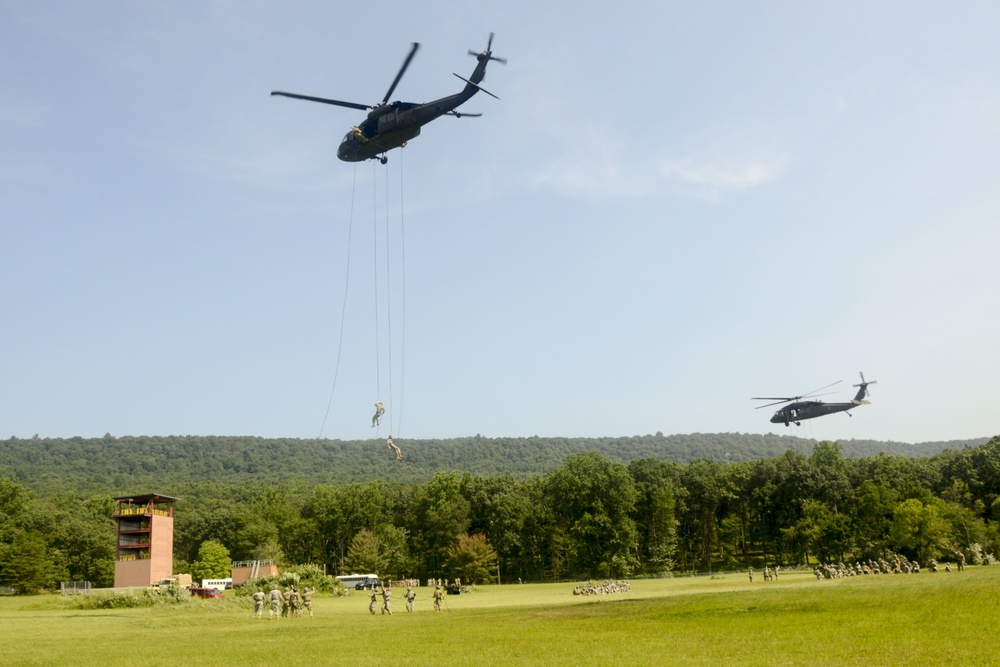 Fort Indiantown Gap hosts inaugural air assault course