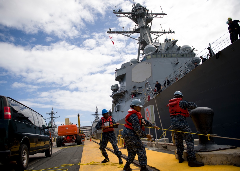 USS Dewey Arrives at Pearl Harbor