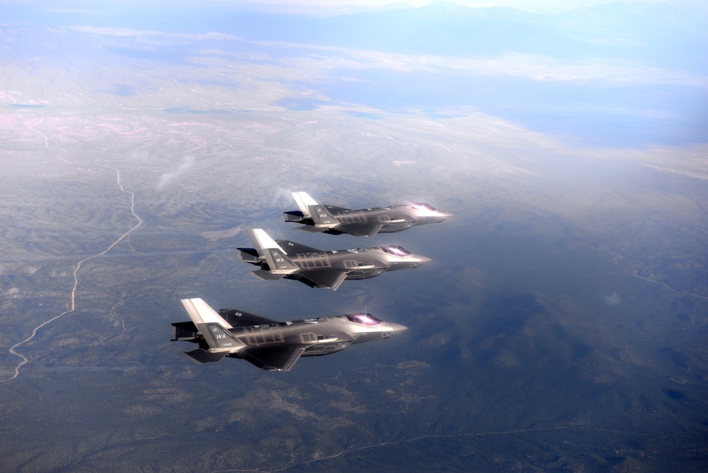 433rd WPS integrates with new 6th WPS F-35s