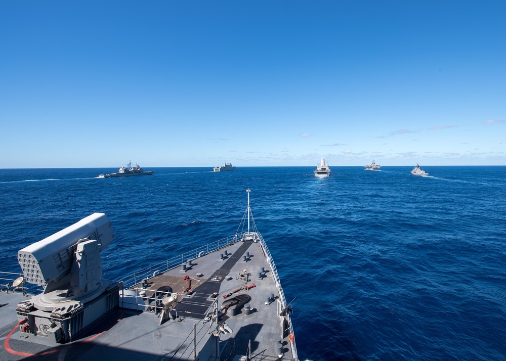 U.S., Australian and New Zealand Navy 19-ship formation for Talisman Saber 2017