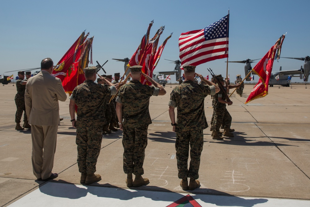 Changing of the guard: MAG-16 changes command