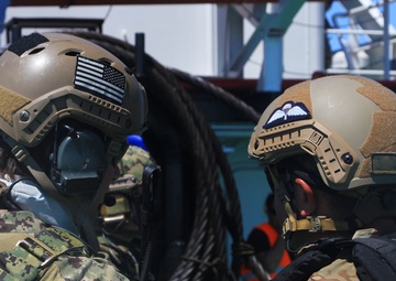 Ukrainian Naval SOF train with US SOF at Sea Breeze 17