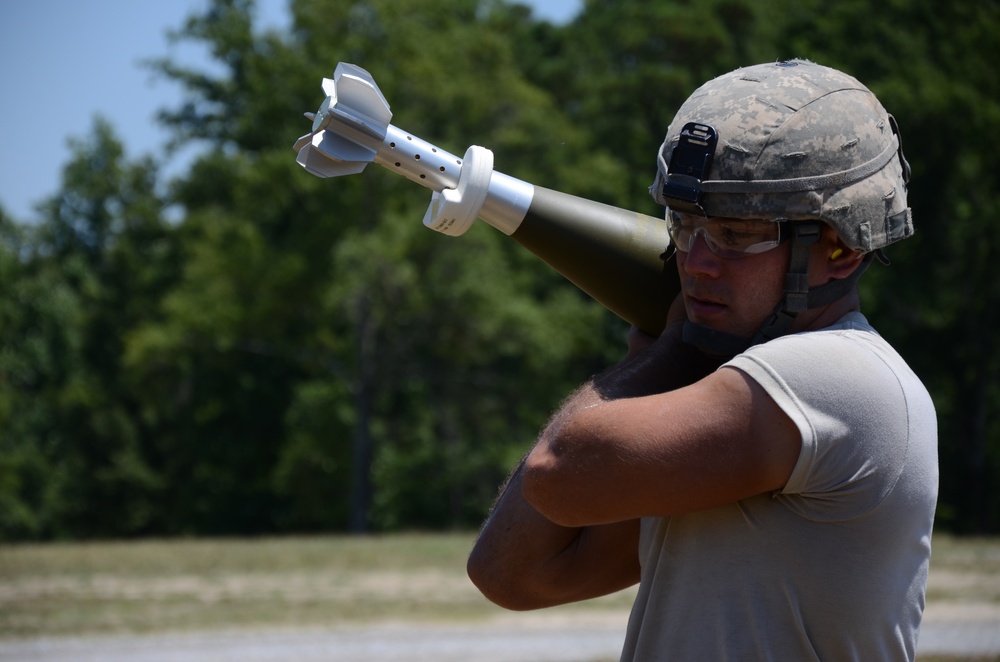 11C students live fire mortars