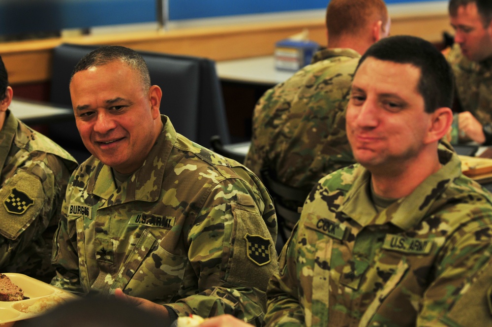 Commander visits 314th PCH for lunch and more