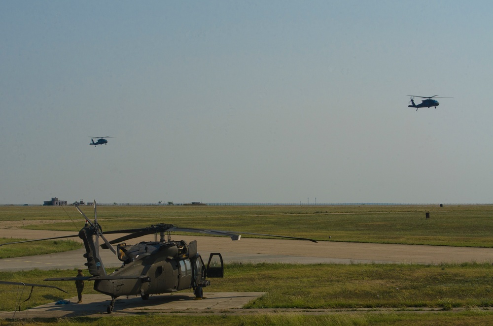 Task Force Knighthawk positions aviation assets in Romania
