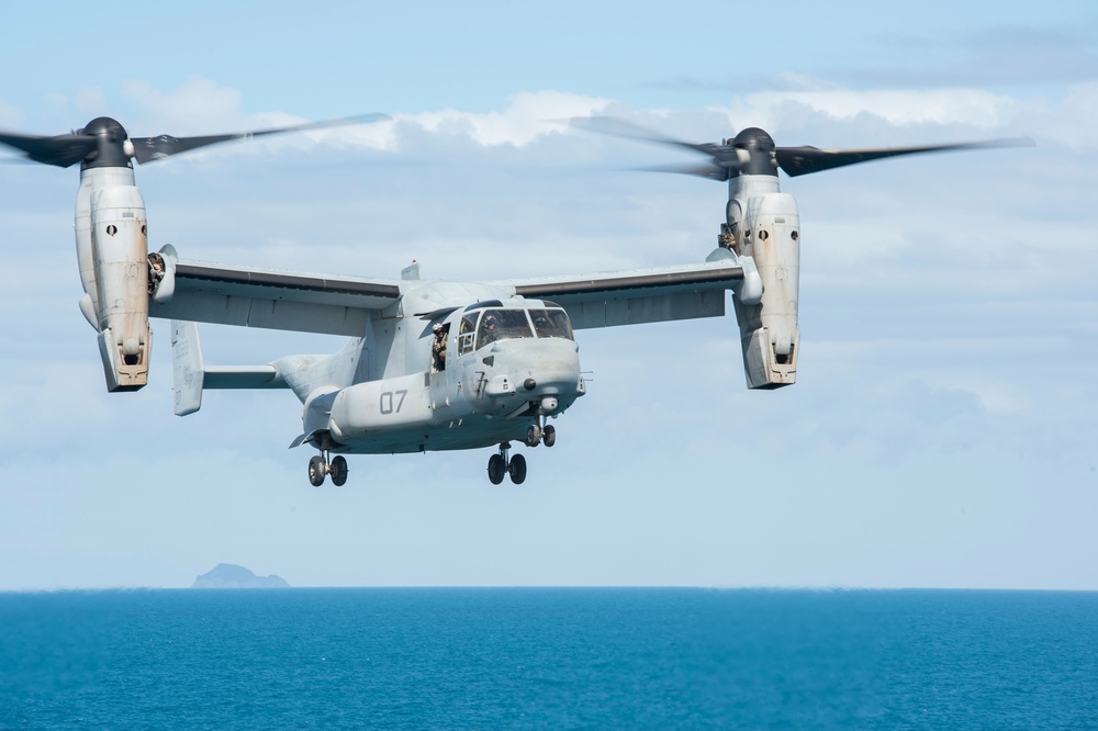 USS Bonhomme Richard (LHD 6) Flight Deck Operations