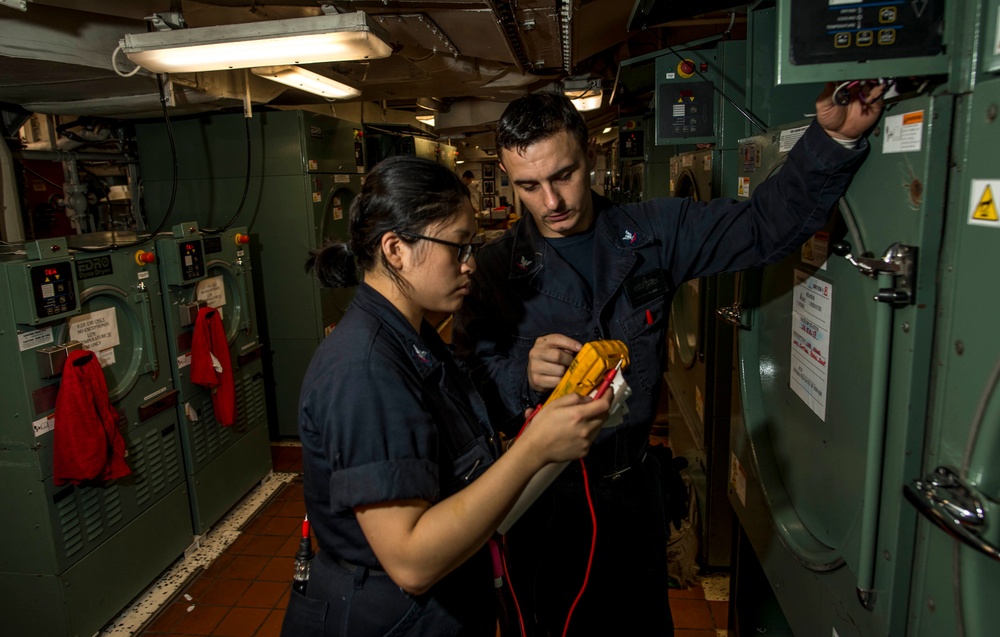 GHWB is the flagship of Carrier Strike Group (CSG) 2, which is comprised of the staff of CSG-2, GHWB, the nine squadrons and staff of Carrier Air Wing (CVW) 8, Destroyer Squadron (DESRON) 22 staff and guided-missile destroyers USS Laboon (DDG 58) and USS