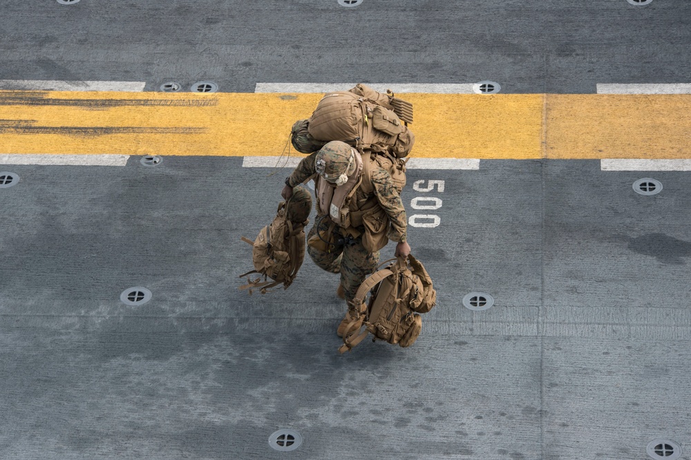 USS Bonhomme Richard (LHD 6) Flight Deck Operations