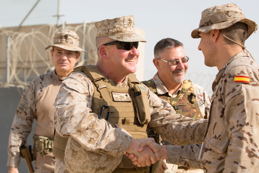 Brig. Gen. Sofge and Brig. Gen. Ceravolo visit the Besmaya Range Complex