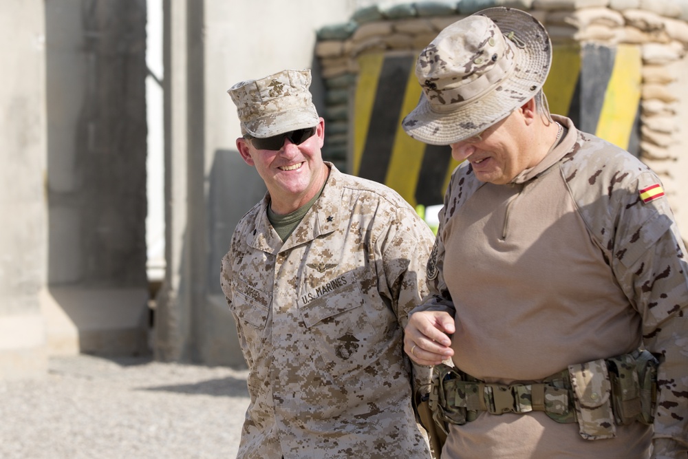 Brig. Gen. Sofge and Brig. Gen. Ceravolo visit the Besmaya Range Complex