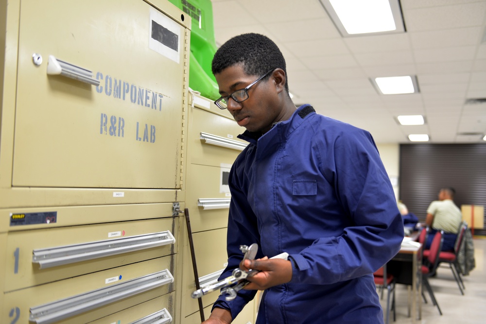 Aircraft Fuel Systems