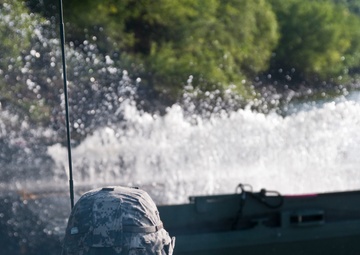 Multi-component engineers build bridges at River Assault 2017