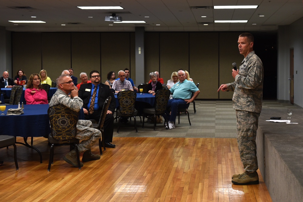 Little Rock AFB commander attends retiree breakfast one last time