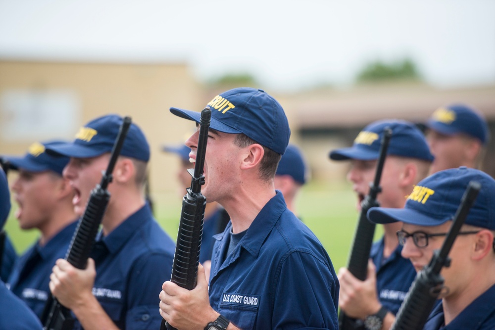 Coast Guard Recruit Company T-194 Conducts Incentive Training