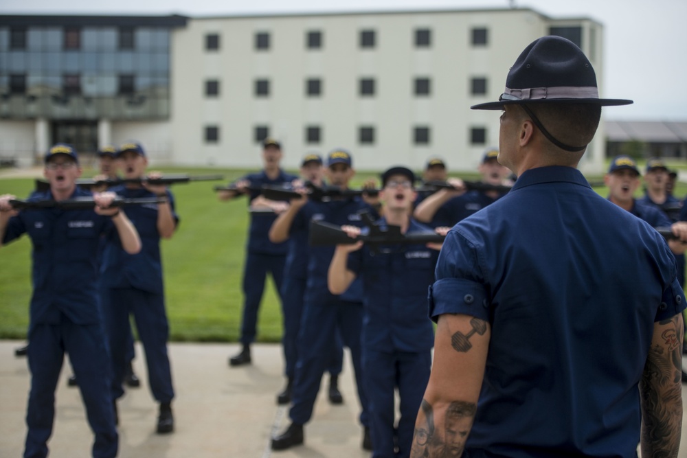 Coast Guard Recruit Company T-194 Conducts Incentive Training