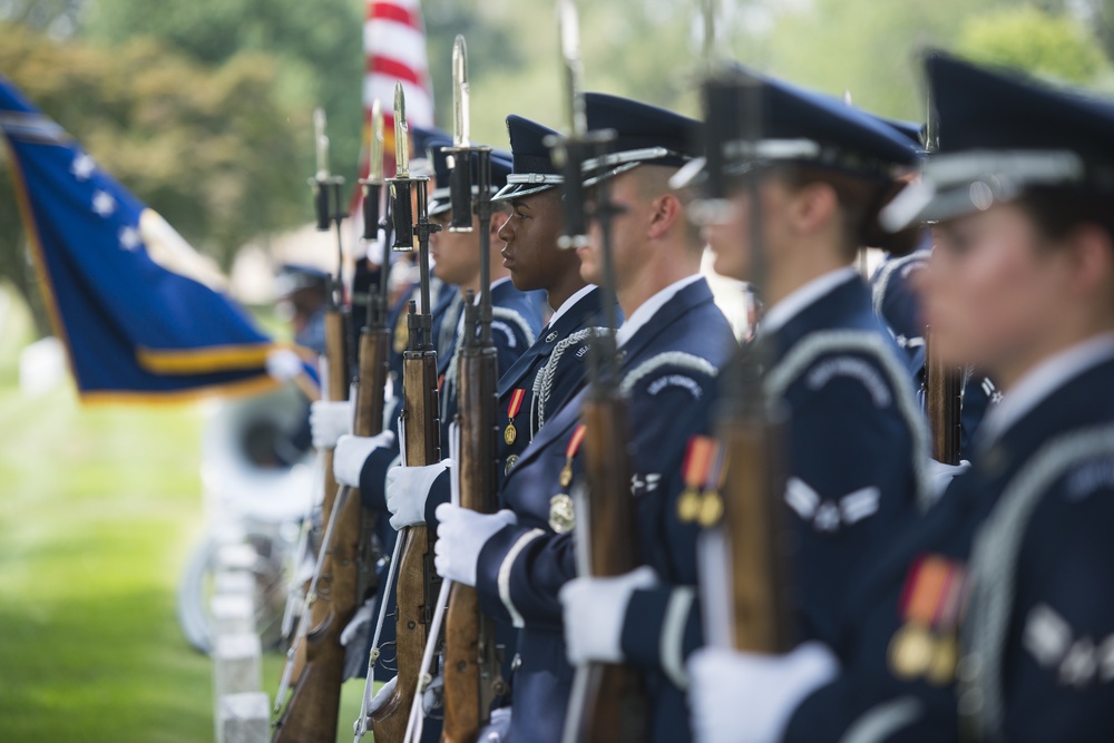 DVIDS - Images - Members of the U.S. Air Force Honor Guard Participate ...