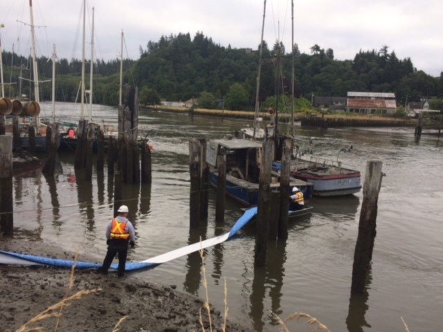 Coast Guard responds to sunken vessel off Grays Harbor, Wash.