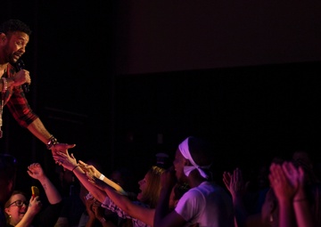 Shaggy performs at MCAS Iwakuni