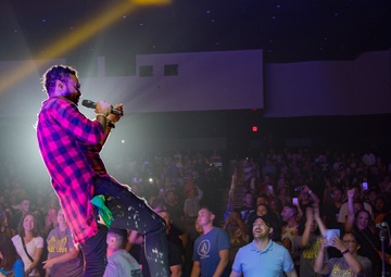 Shaggy performs at MCAS Iwakuni