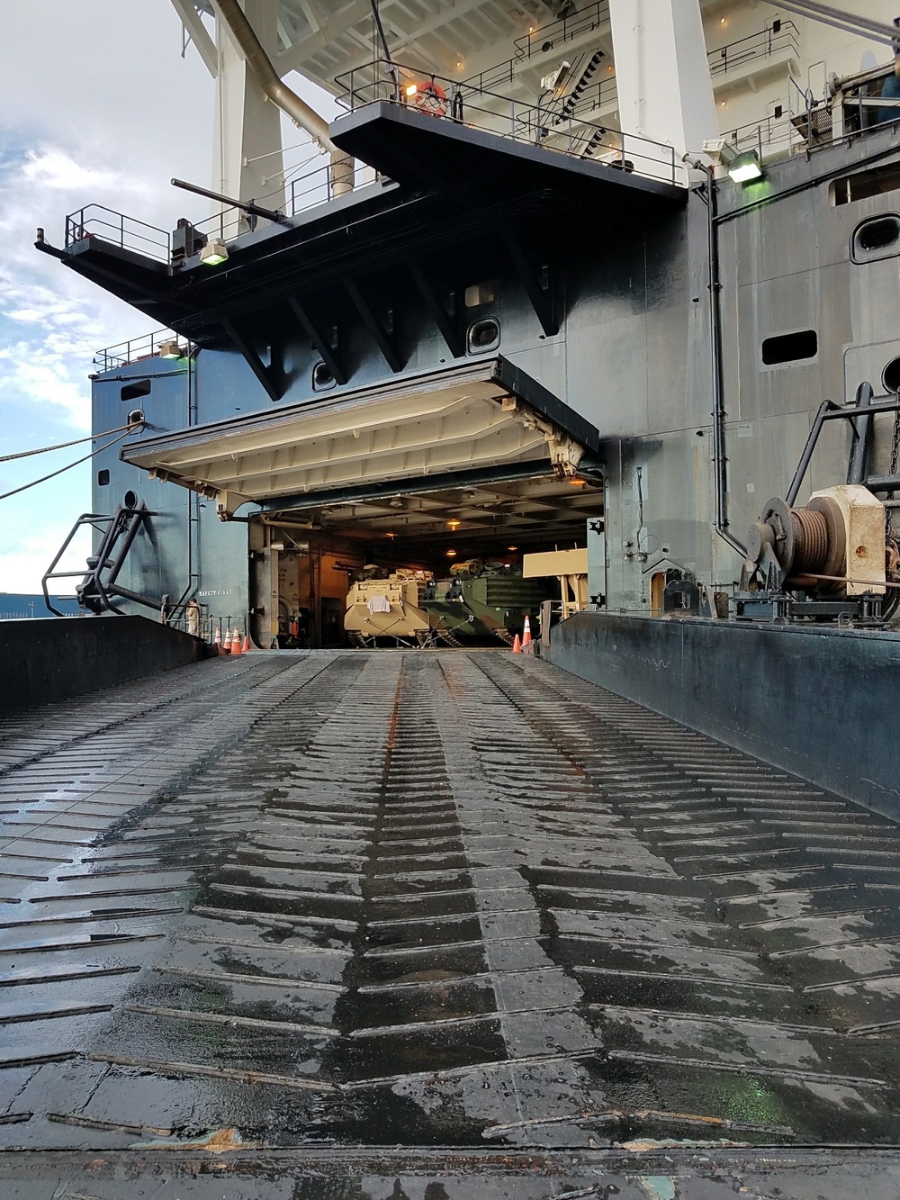 USNS Lopez Backload