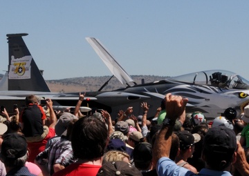 Director of ANG visits 173rd FW