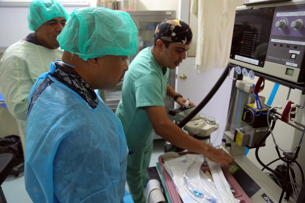 Navy Medical Professionals Repair Medical Equipment in Trujillo, Honduras