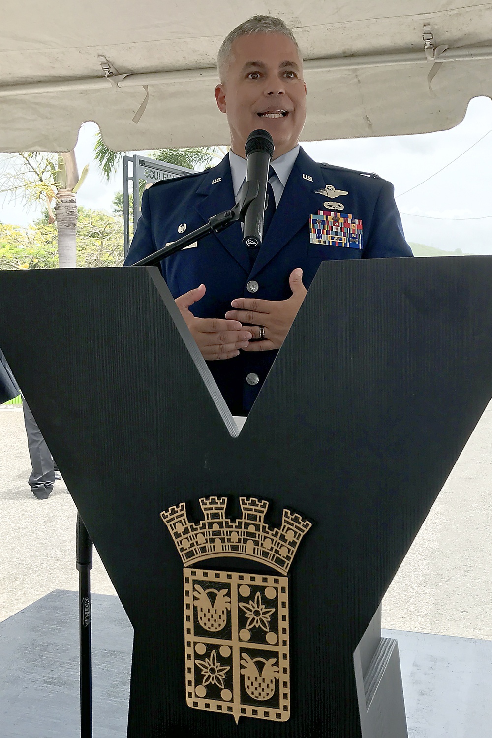 Col. Raymond Figueroa honors Brig. Gen. Gilormini