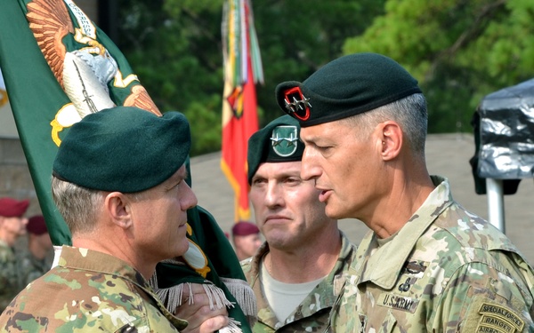 1st Special Forces Command (Airborne) change of command
