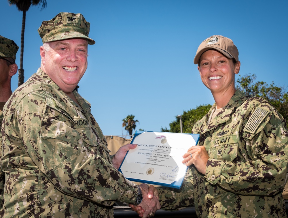 Beachmaster Unit 1 Conducts Change of Command Ceremony