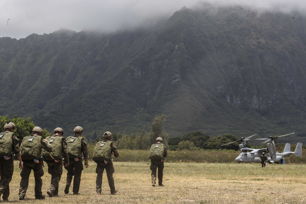 15th MEU Maritime Raid Force Free Fall (Because I’m free, free falling)