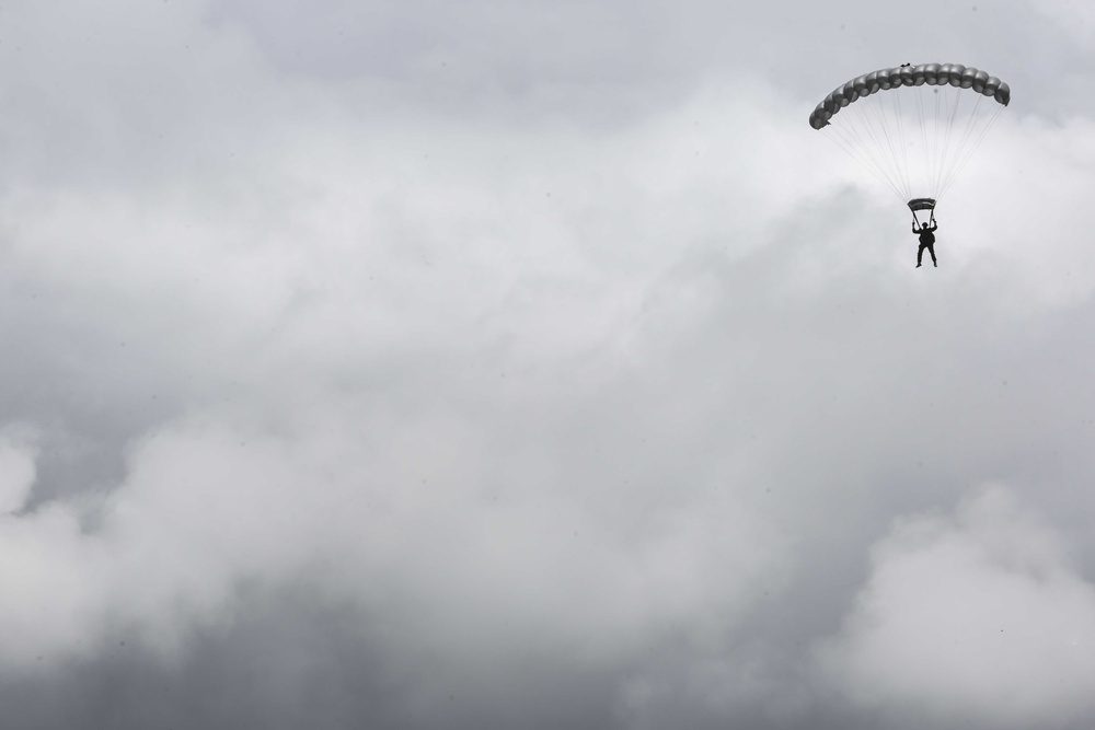 15th MEU Maritime Raid Force Free Fall (Because I’m free, free falling)